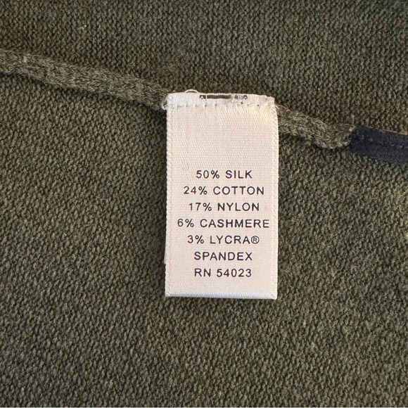 Banana Republic Olive Green Crew Neck Sweater - Picture 11 of 11